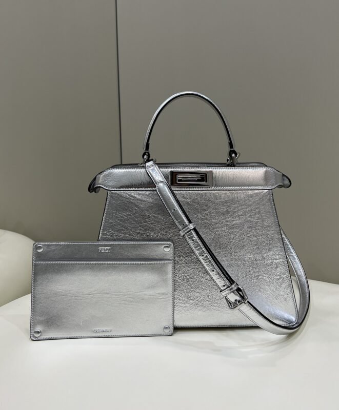 a1-33 Replica Fendi Peekaboo Large Silver