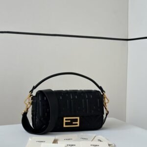 Elementor 页面 #30074 Replica Fendi Baguette Black