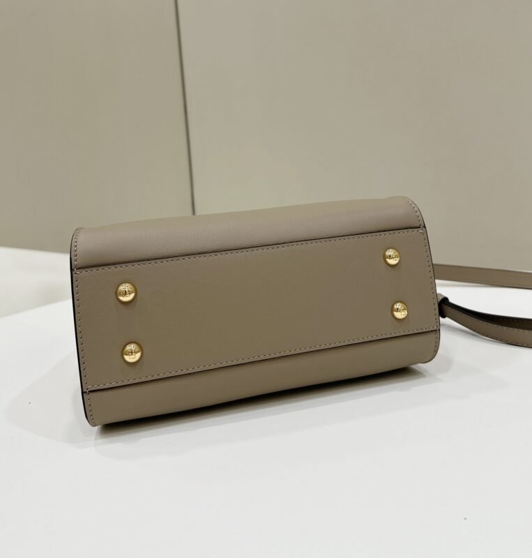 a4-2-10 Replica Fendi Peekaboo Beige - 图片 4