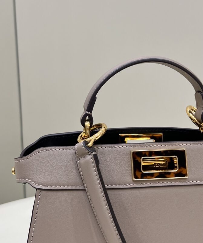 a4-40 Replica Fendi Peekaboo Medium Beige - 图片 4