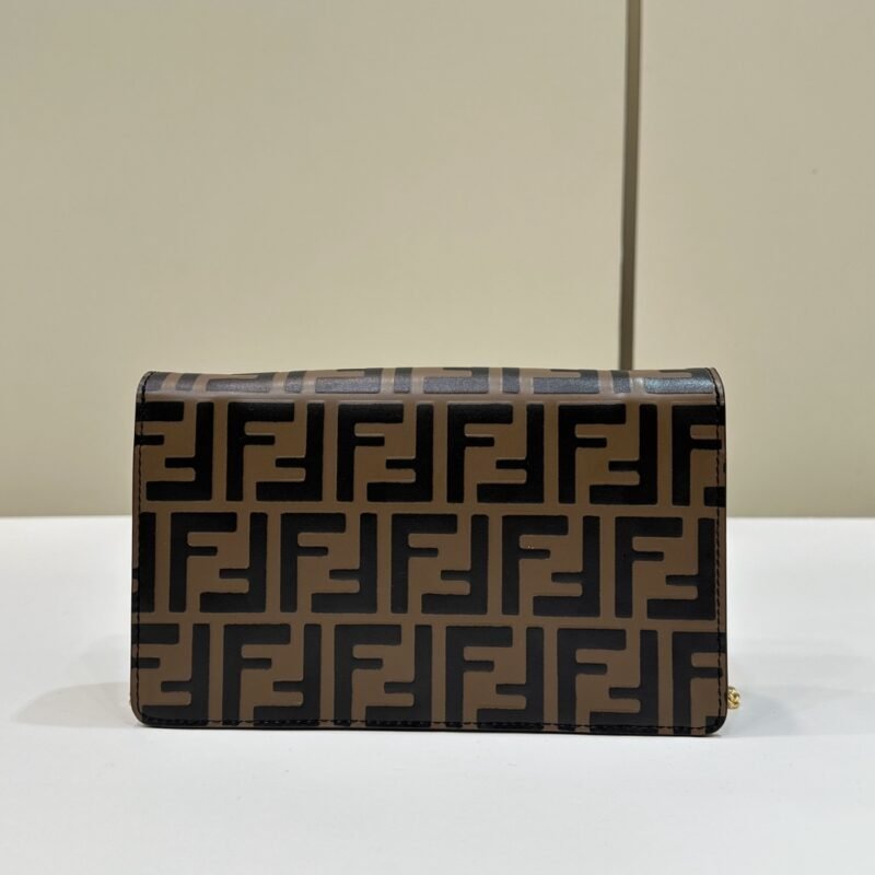 a4-60 Replica Fendi Baguette Wallet on Chain - 图片 4