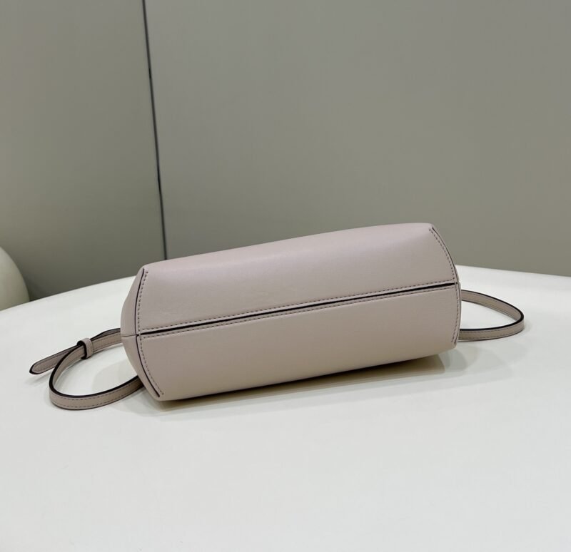 a5-4-4 Replica Fendi First Beige Python - 图片 5