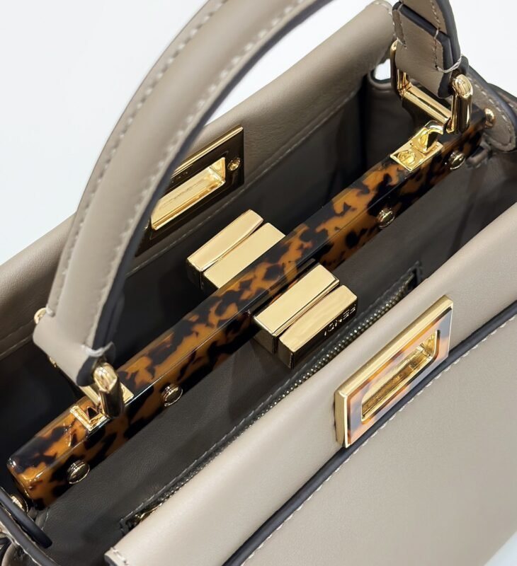 a6-2-11 Replica Fendi Peekaboo Beige - 图片 6