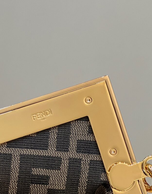 a6-3-5 Replica Fendi First Pink Python - 图片 6