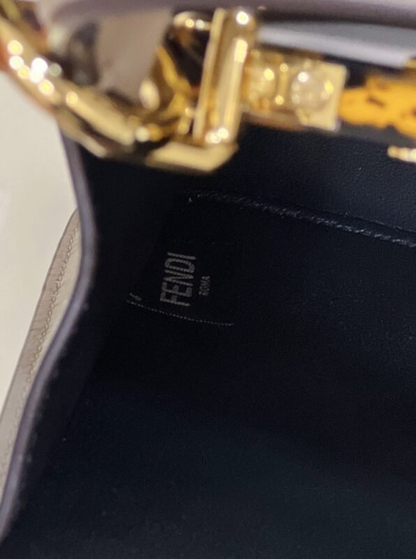 a6-40 Replica Fendi Peekaboo Medium Beige - 图片 6
