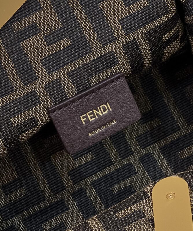 a7-4-4 Replica Fendi First Beige Python - 图片 7