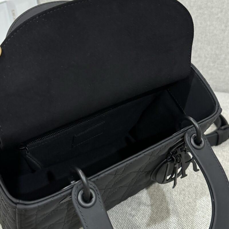 a8-12 Replica Lady Dior Medium Ultramatte Black - 图片 5