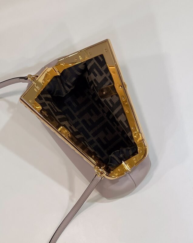 a9-3-5 Replica Fendi First Pink Python - 图片 9