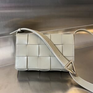 Elementor 页面 #30097 Replica Bottega Veneta Cassette 2.0 Beige