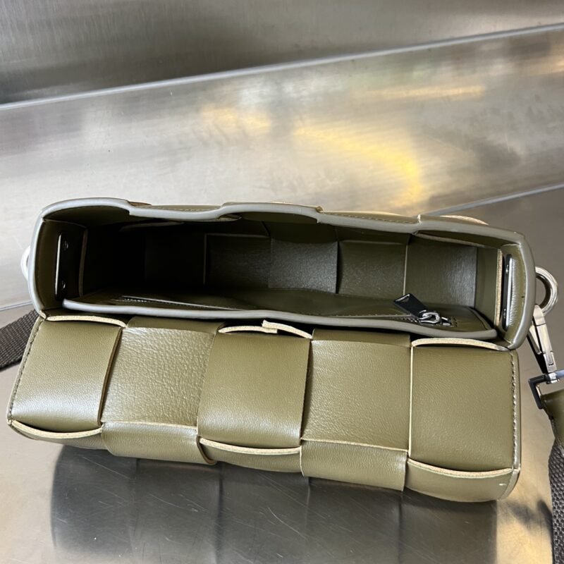 aa7-65 Replica Bottega Veneta Cassette With Versatile Strap - 图片 3