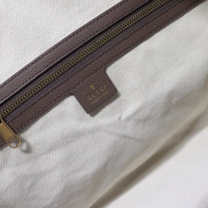 ba3e80e015bab5b6 Replica GUCCI SAVOY MEDIUM DUFFLE BAG - 图片 8