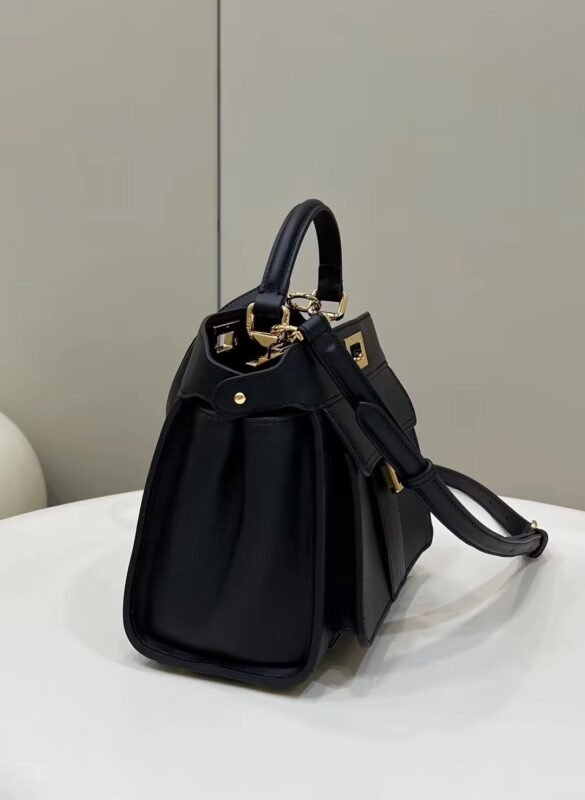 i1671246008_3519_6 Replica Fendi Peekaboo With Patch Pocket Black - 图片 4
