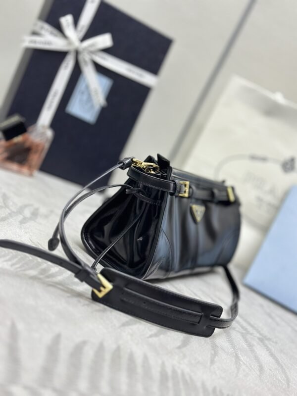 i1702407576_5441_3 Replica Prada Leather Handbag Black - 图片 5
