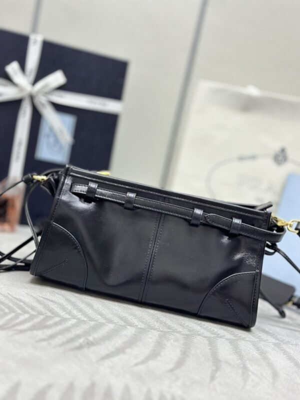 i1702407576_7053_8 Replica Prada Leather Handbag Black - 图片 6