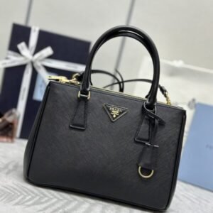 Replica Prada  Galleria Black