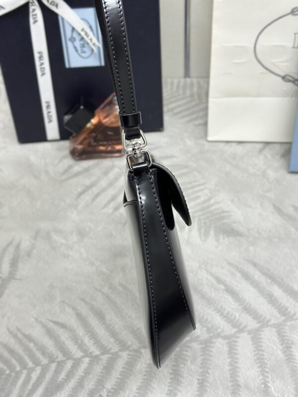 i1703261495_1423_1 Replica Prada Cleo Small Black Flap - 图片 2