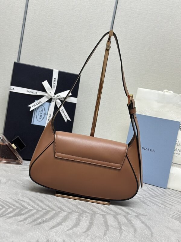 i1712245086_6284_1 Replica Prada Small Shoulder Bag Caramel - 图片 9