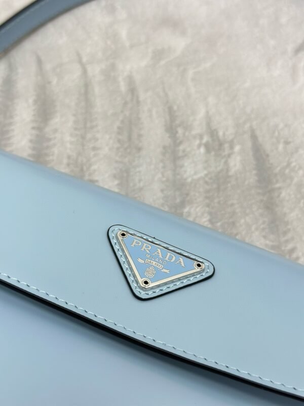 i1712847978_3998_7 Replica Prada Cleo Medium Blue Bag With Flap - 图片 4