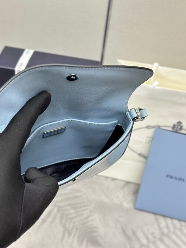 i1712847978_6106_6 Replica Prada Cleo Medium Blue Bag With Flap - 图片 6