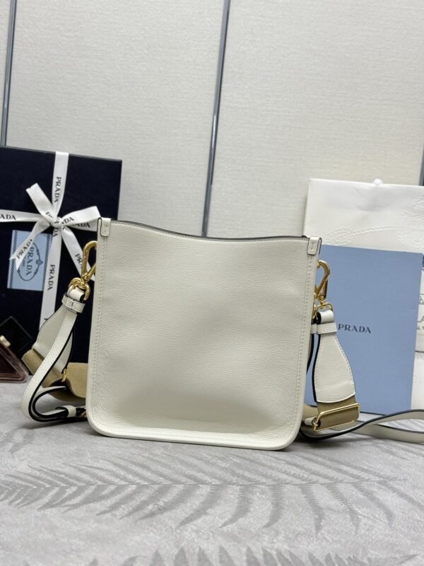 i1716561767_3076_2 Replica Prada Saffiano Small Tote White - 图片 3