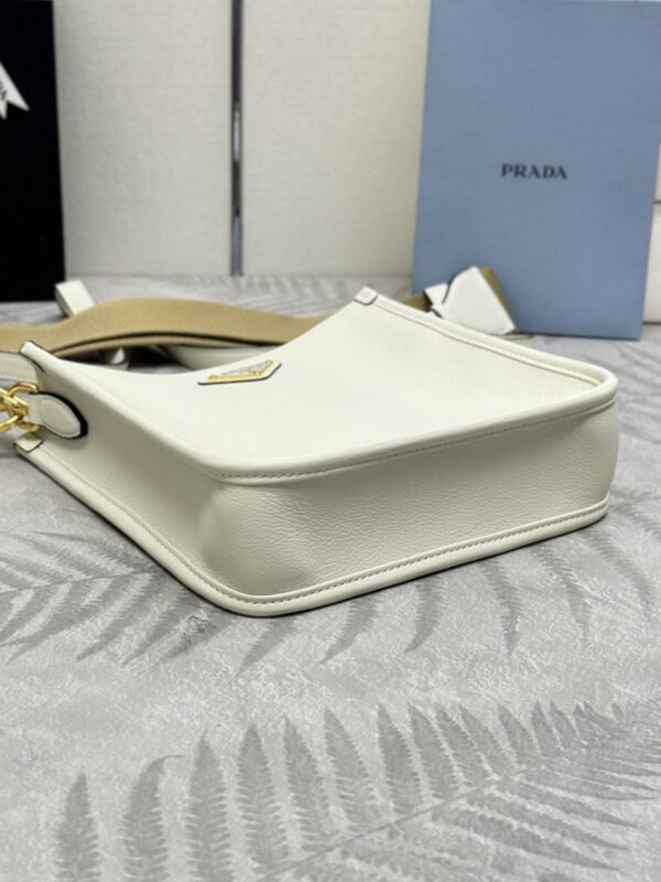 i1716561767_5565_6 Replica Prada Saffiano Small Tote White - 图片 4
