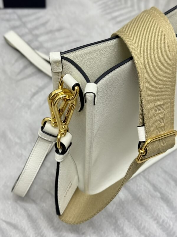 i1716561767_5814_5 Replica Prada Saffiano Small Tote White - 图片 5