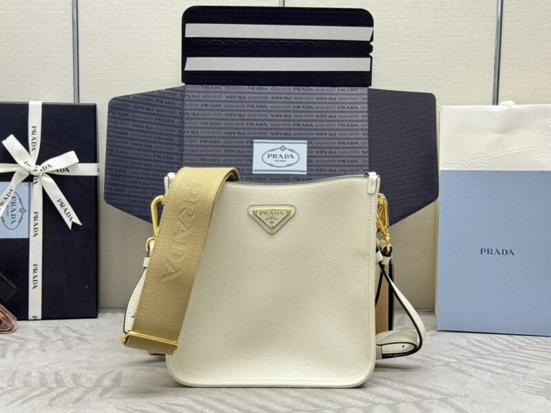 i1716561767_8500_0 Replica Prada Saffiano Small Tote White