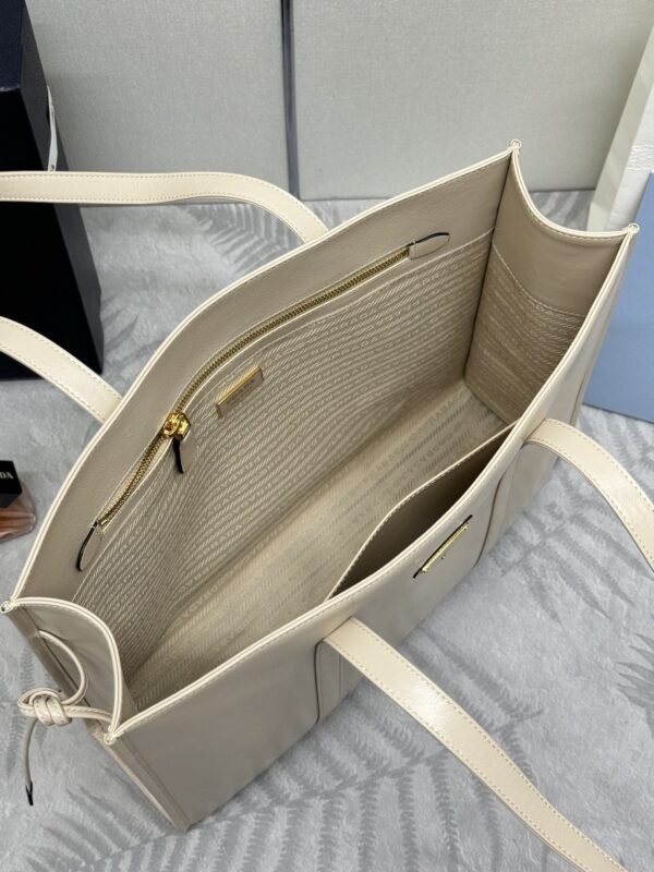 i1724265013_1128_6 Replica Prada Antique Nappa Tote - 图片 3