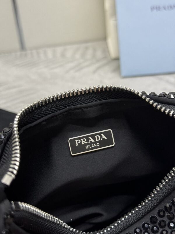 i1725101736_8778_8 Replica Prada Re-Edition 2005 Diamond Black - 图片 8