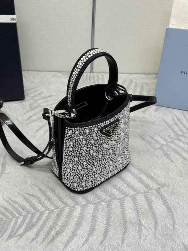 i1725474909_7145_4 Replica Prada White Crystal Bucket Bag - 图片 8