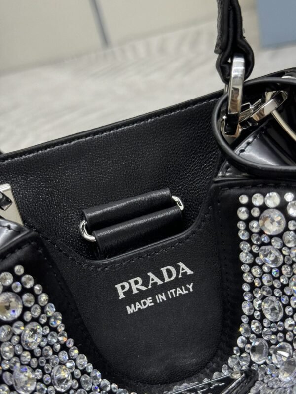 i1725474909_912_8 Replica Prada White Crystal Bucket Bag - 图片 3