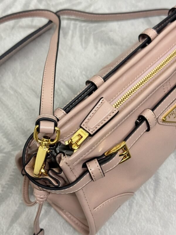 i1726719611_6467_6 Replica Prada Pink Leather Handbag - 图片 4