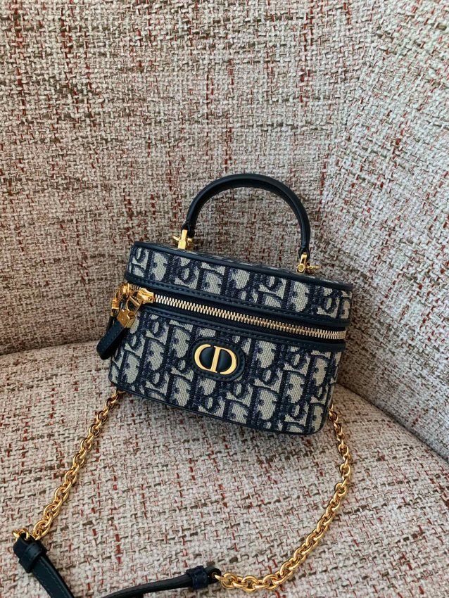 img_0dfdb0f6_20241009_i1728461283_5029_1 Replica Dior 30 Montaigne Vanity - 图片 4