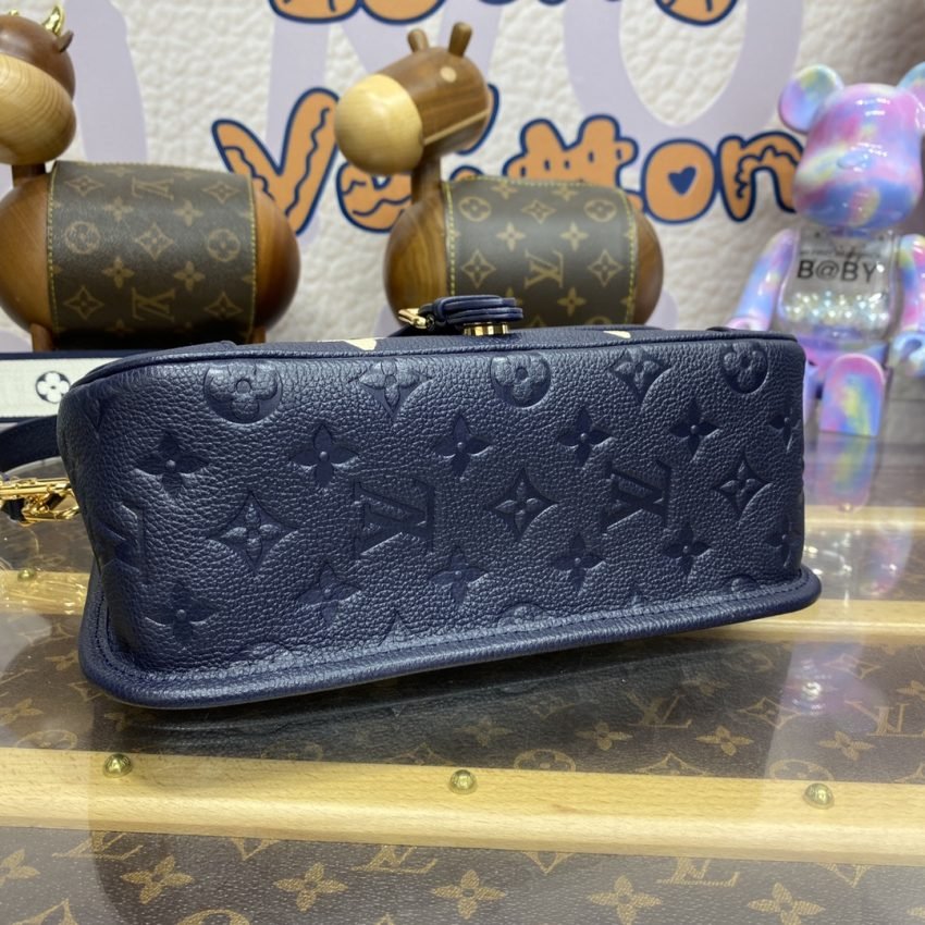 img_1698de7a_20240413_i1713015019_3337_0 Replica Louis Vuitton Nano Diane Satchel Blue-Pink - 图片 6