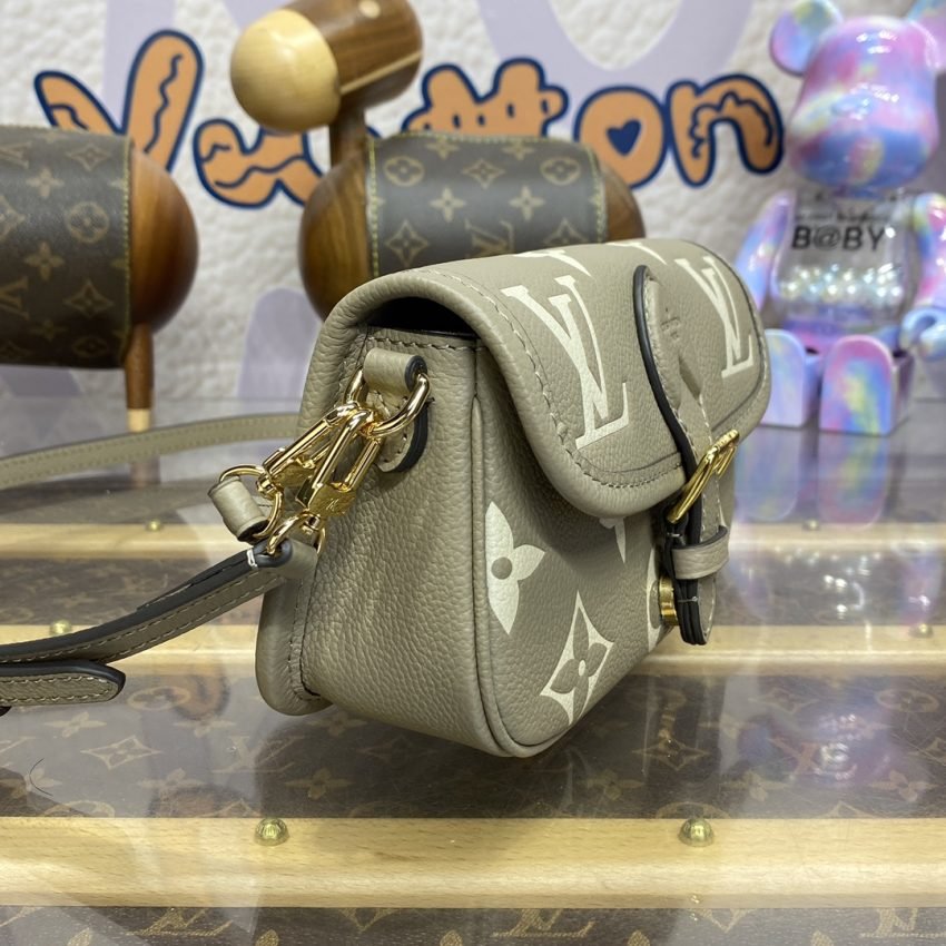 img_1698de7a_20240508_i1715170252_1112_0 Replica Louis Vuitton Nano Diane Beige - 图片 4