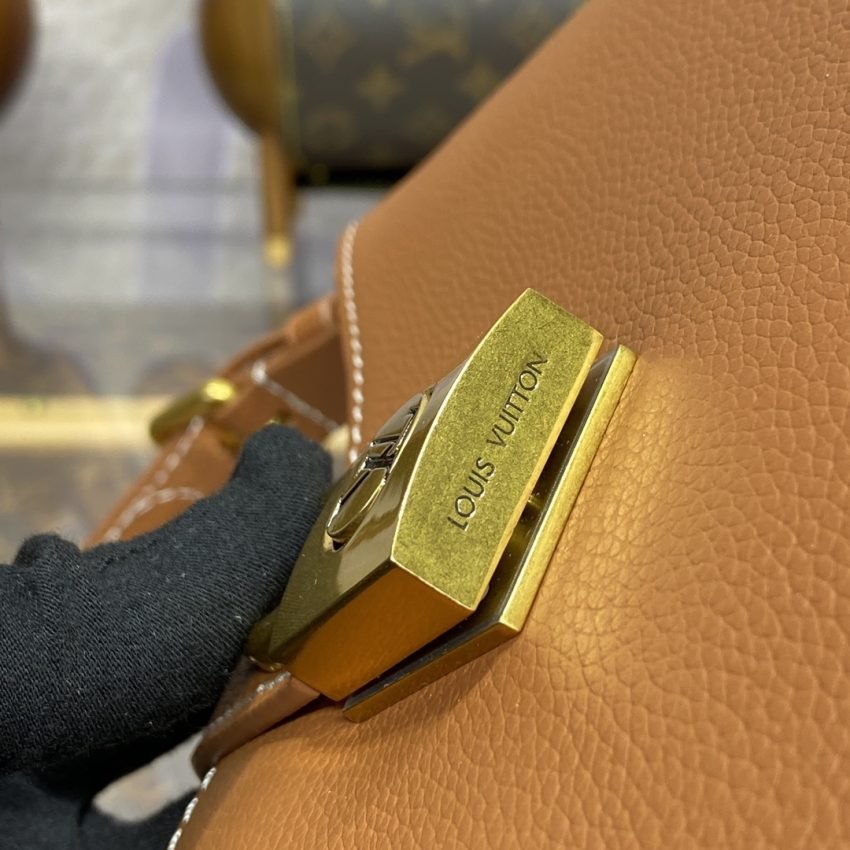 img_1698de7a_20240509_i1715256529_8875_0 Replica Louis Vuitton Low Key Shoulder Brown - 图片 9