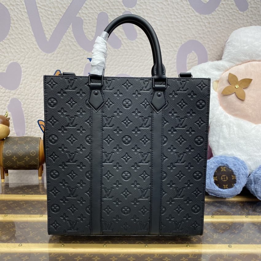 img_1698de7a_20240530_i1717069869_1035_0 Replica Louis Vuitton Sac Plat Black - 图片 4