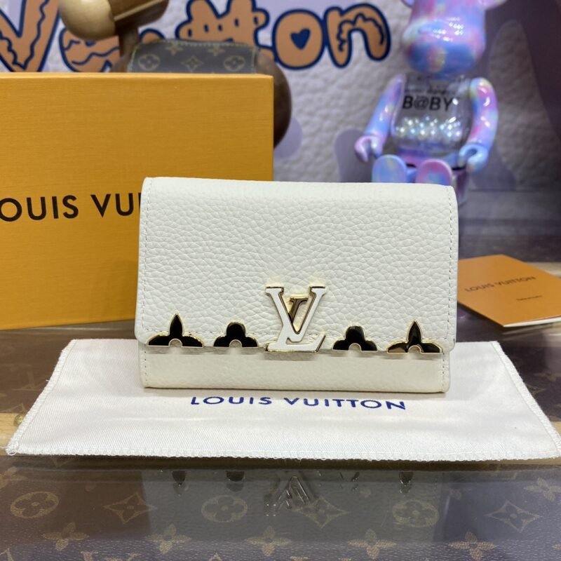 img_1698de7a_20240610_i1718011781_1539_0 Replica Loius Vuitton Capucines Compact Wallet White