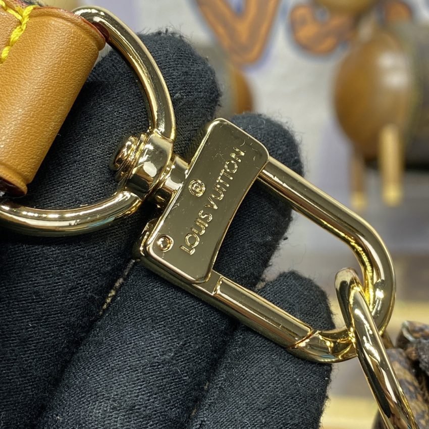 img_1698de7a_20240721_i1721561727_4972_0 Replica Louis Vuitton Pochette Accessoires Bag - 图片 5