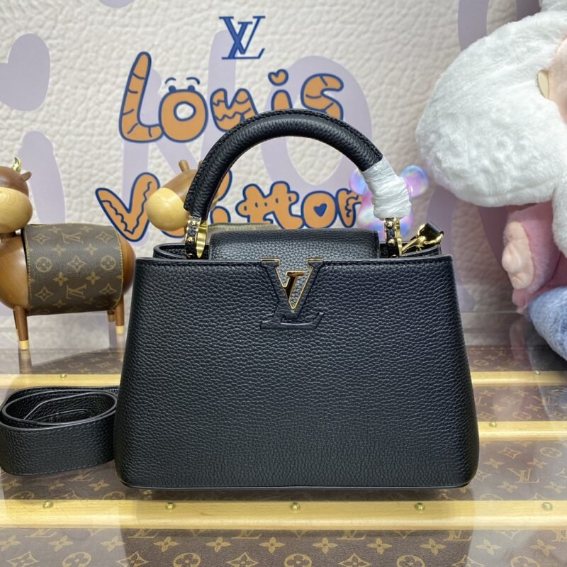 img_1698de7a_20240724_i1721818956_8011_0-1-1 Replica Loius Vuitton Capucines Full Black
