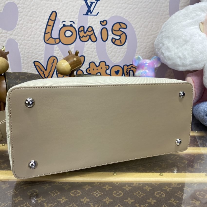 img_1698de7a_20240726_i1721999457_125_0-1-1 Replica Loius Vuitton Capucines Beige Silk - 图片 3