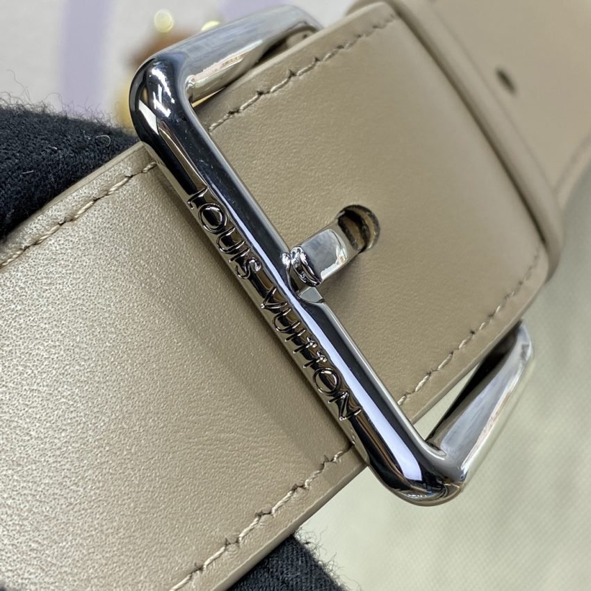 img_1698de7a_20240726_i1721999457_4492_0-1-1 Replica Loius Vuitton Capucines Beige Silk - 图片 5