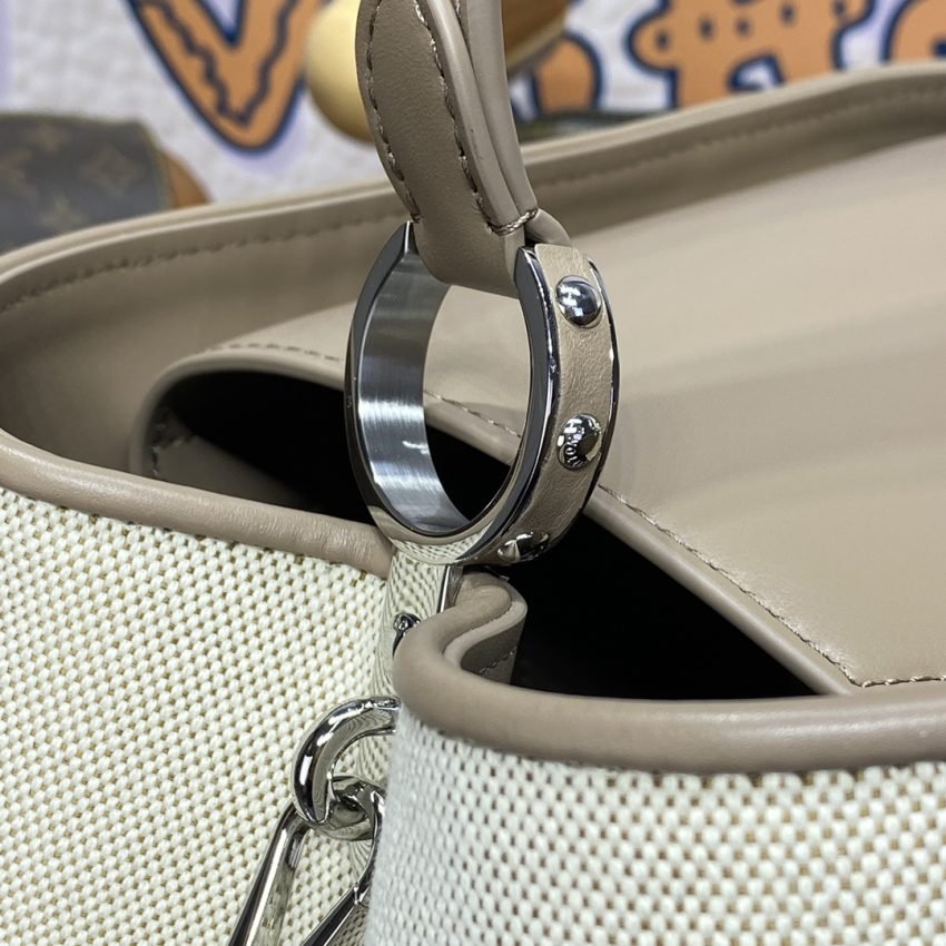 img_1698de7a_20240726_i1721999457_7658_0-1-1 Replica Loius Vuitton Capucines Beige Silk - 图片 9