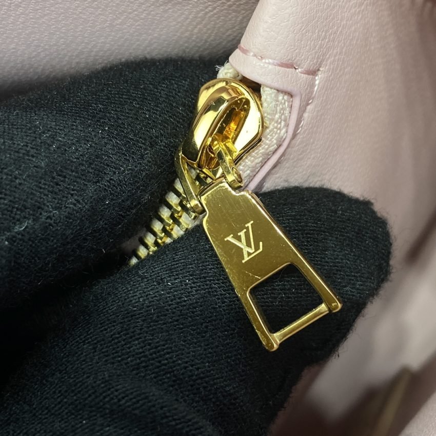 img_1698de7a_20240801_i1722512977_6895_0 Replica Louis Vuitton Twist Golden - 图片 6