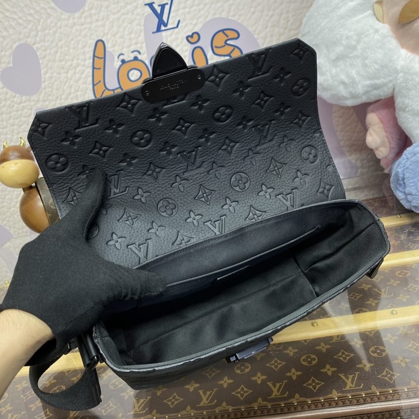 img_1698de7a_20240808_i1723115370_130_0 Replica Louis Vuitton S-Cape Messenger Full Black - 图片 2