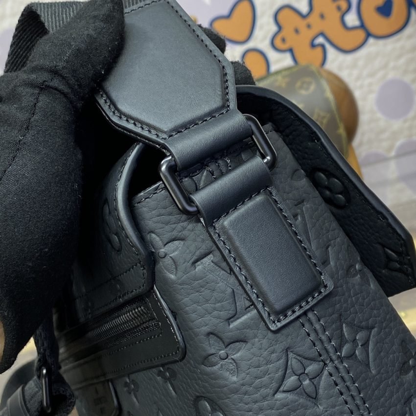 img_1698de7a_20240808_i1723115370_1729_0 Replica Louis Vuitton S-Cape Messenger Full Black - 图片 5