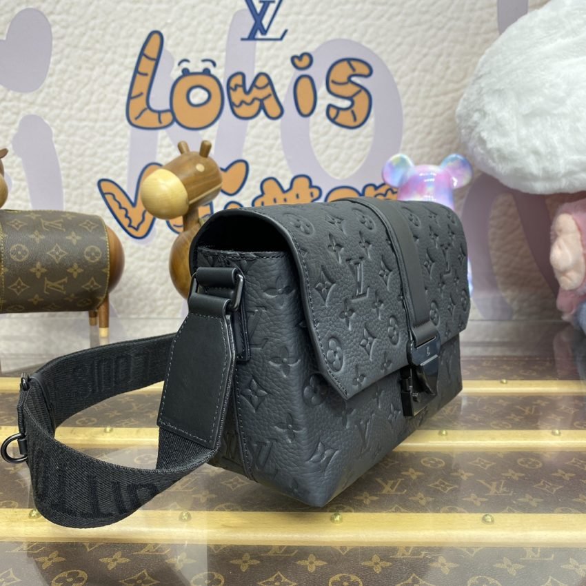 img_1698de7a_20240808_i1723115370_5075_0 Replica Louis Vuitton S-Cape Messenger Full Black - 图片 8