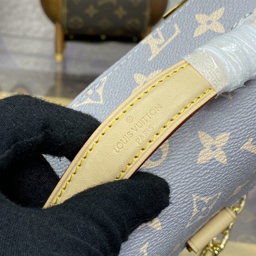 img_1698de7a_20240810_i1723290415_2806_0 Replica Louis Vuitton Pochette Metis East West Grey - 图片 4