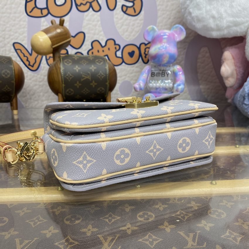 img_1698de7a_20240810_i1723290415_576_0 Replica Louis Vuitton Pochette Metis East West Grey - 图片 2