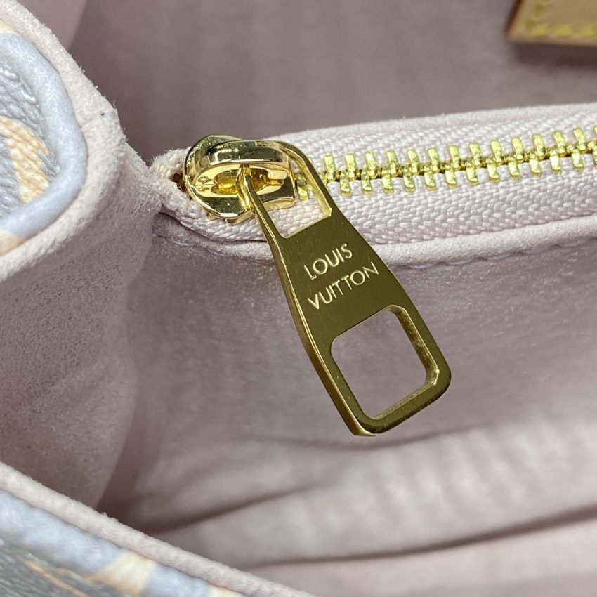 img_1698de7a_20240810_i1723290415_6706_0 Replica Louis Vuitton Pochette Metis East West Grey - 图片 9